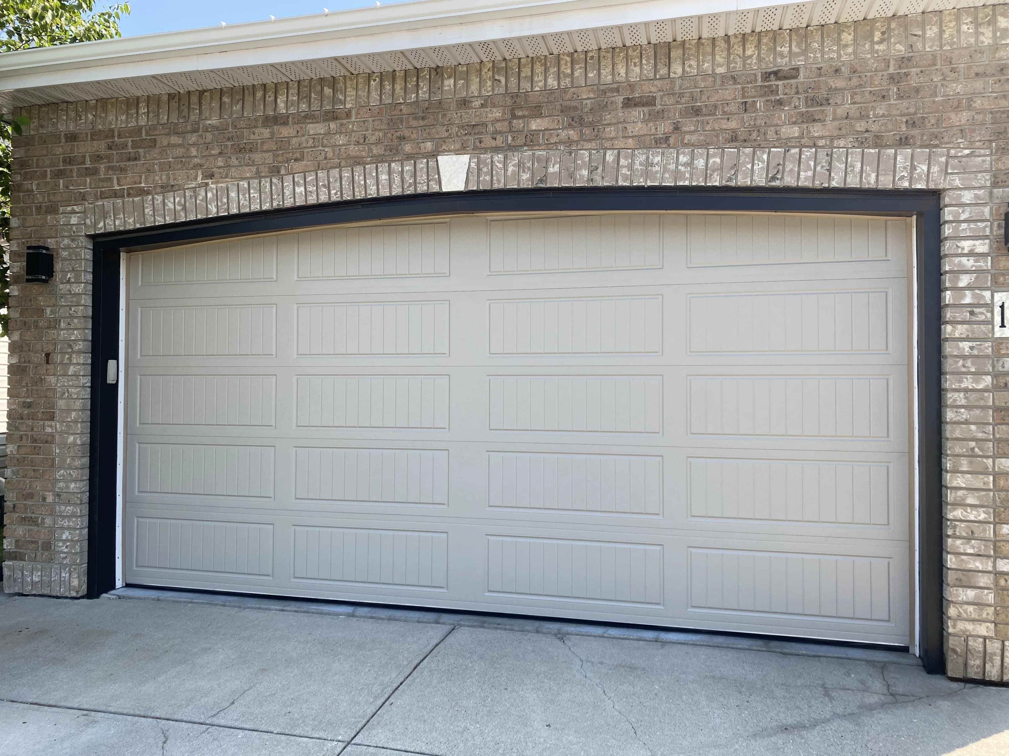 Hormann garage door installation example in Calgary